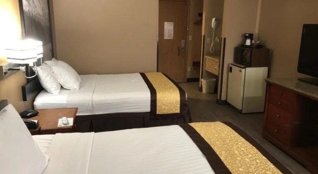 Четырёхместный номер Standard Super 8 by Wyndham Baker City