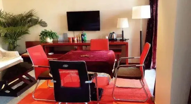 Люкс Business Wo Er Si Hotel
