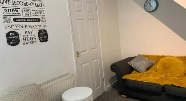 Bright, Comfortable Home, Convenient for City Centre