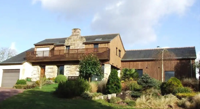 Logis de Ponthus, Rezerwuj Hotel  