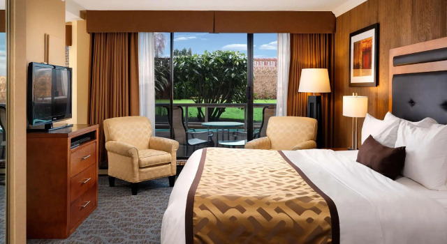 Двухместный номер Standard с видом на сад Best Western PLUS Inner Harbour Hotel