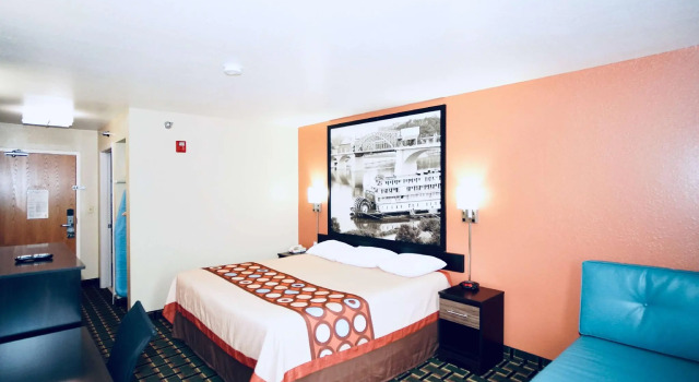 Двухместный номер Standard Super 8 by Wyndham Crossville TN