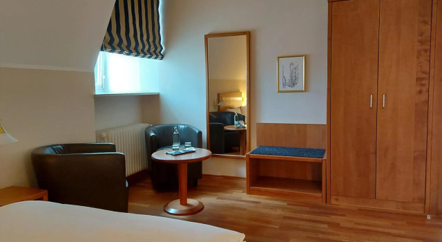 Hotel Kaiserhof am Dom, Забронировать Отель Регенсбург Upper Palatinate