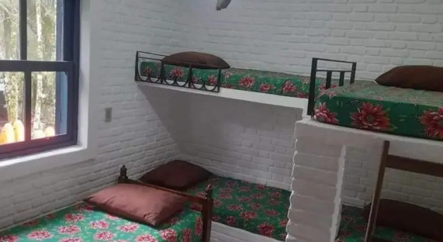 Кровать в общем номере Hostel Terra das Tribos