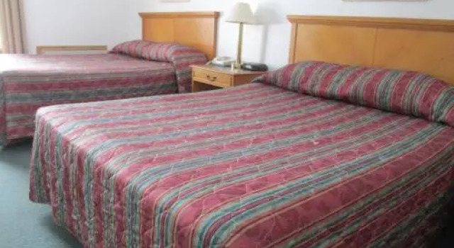 Birchwood Motor Hotel, Varaa Hotelli Victoria Beach Manitoba