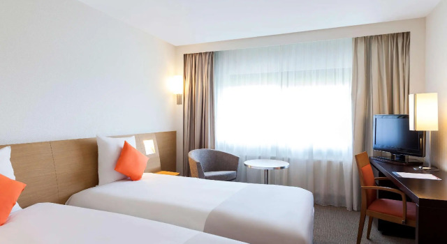 Двухместный номер Standard Novotel Reading Centre