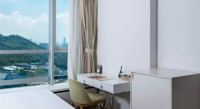 Двухместный номер Executive Golden Central Serviced Residence Shenzhen (Upper Hills)