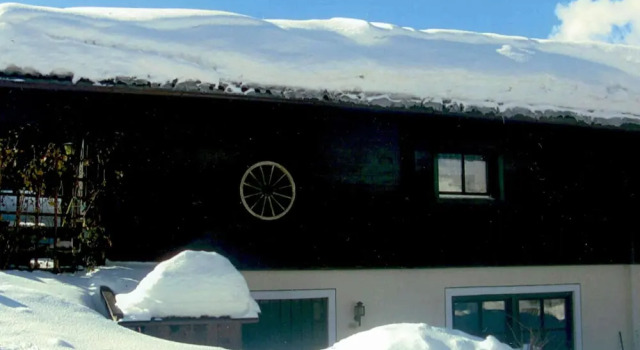 Шале с балконом Chalet in Leogang near Ski Slopes
