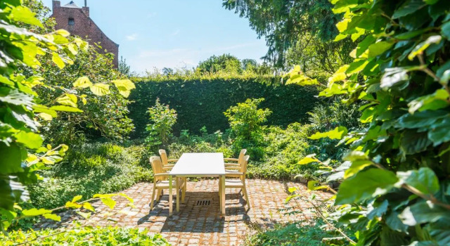 Lovely Detached House Het Koetshuis, Prenota Hotel  