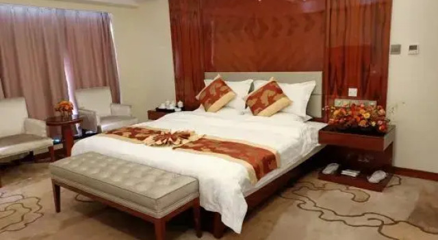 Люкс Deluxe Xuanwei Meihuan Hotel