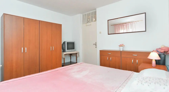 Apartment 1987, Забронировать Апартаменты/квартира Пула Pula Riviera, рядом с Пляж в бухте Гортанова