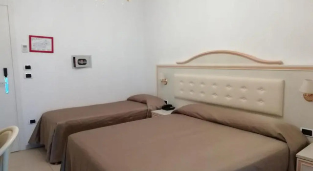Трёхместный номер Standard с балконом Hotel Buratti