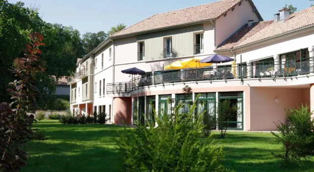 Номер Standard Logis Hôtel - Restaurant Le Tulipier
