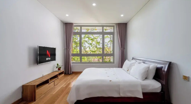 Thao Dien Garden Villa 5BR Luxury Oasis, Забронировать Вилла Отели Хошимина 3 звезды, 3*