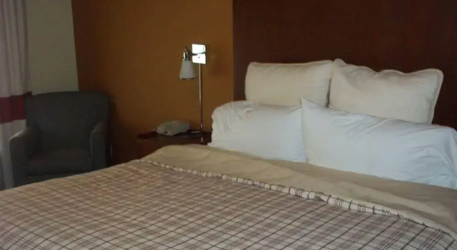 Capital Circle Inn and Suites, Buchen Sie Hotel Tallahassee Panhandle Florida