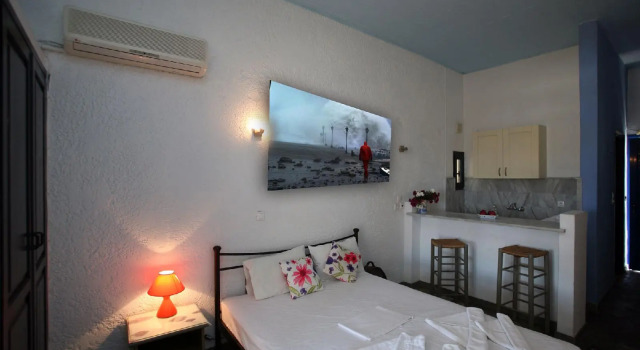 St. George Studios, Prenota Hotel Batsion Andro