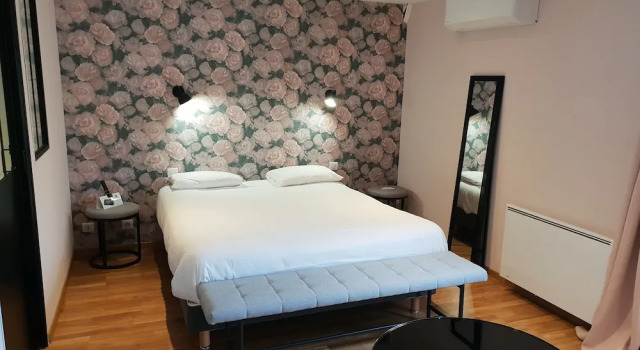 Номер Deluxe Logis Hôtel Restaurant Aux Maisons