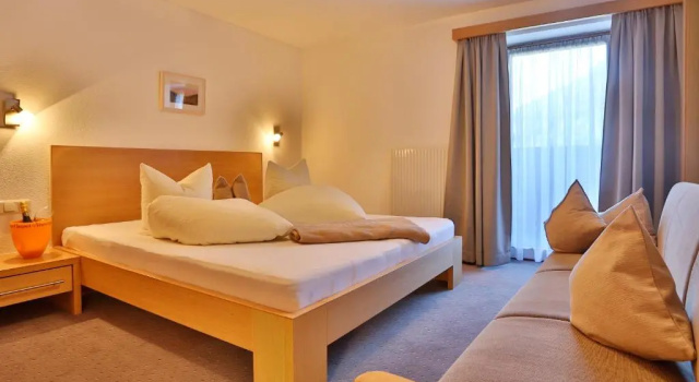 Апартаменты c 1 комнатой Apartmenthaus JÖRG, im SOMMER inklusive Super-Sommer-Card