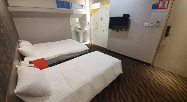 Трёхместный номер Standard Funny Ximen Hotel