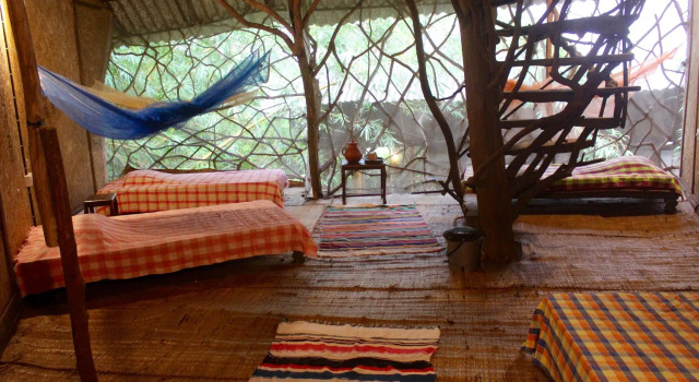 Saraya Art Cafe B&B, Boek Bed and Breakfast Sangolda Noord-Goa