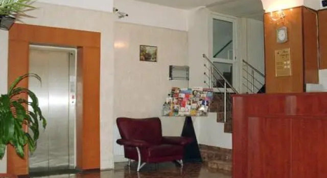 Hotel Uranus, Prenota Hotel Settore 1 Bucarest, vicino a Eroilor Park
