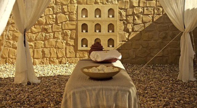 SUJÁN The Serai, Jaisalmer - Relais & Chateaux, Rezervovat Kemp Hotely v Sorhakor se snídaní, Snídaně