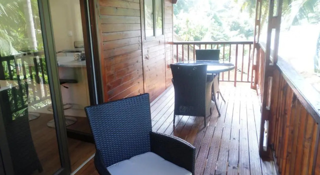 Вилла с видом на сад Hillside Retreat
