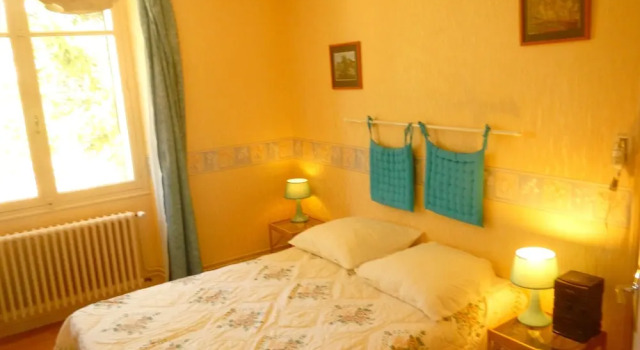 House With 6 Bedrooms in Banassac, With Wonderful Mountain View and En, Varaa Hotelli Banassac 