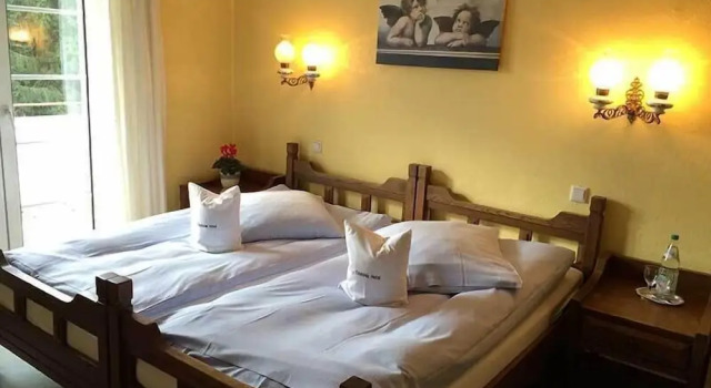 Двухместный номер Standard с балконом Teutonia Hotel