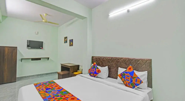 Номер Deluxe Fabhotel Legacy