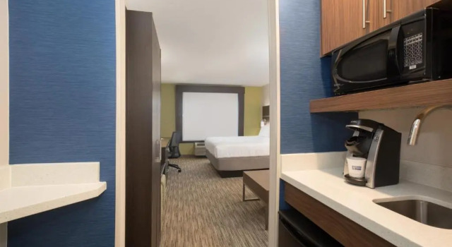 Номер Standard Holiday Inn Express Hotel & Suites Longmont by IHG