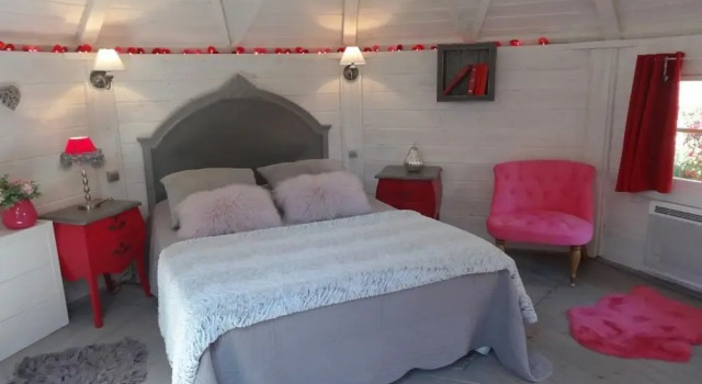 D-Day Kota Hebergement Insolite et chambres d'Hotes "La Naomath"
