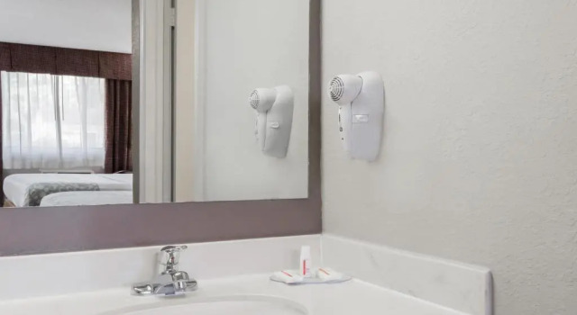 Четырёхместный номер Standard Days Inn by Wyndham St Augustine/Historic Downtown