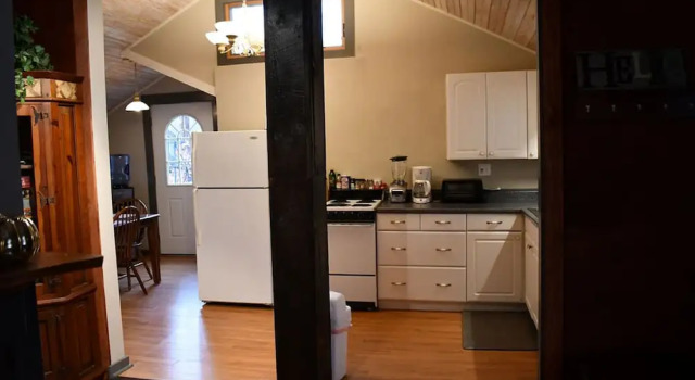 Brook Road Cabin