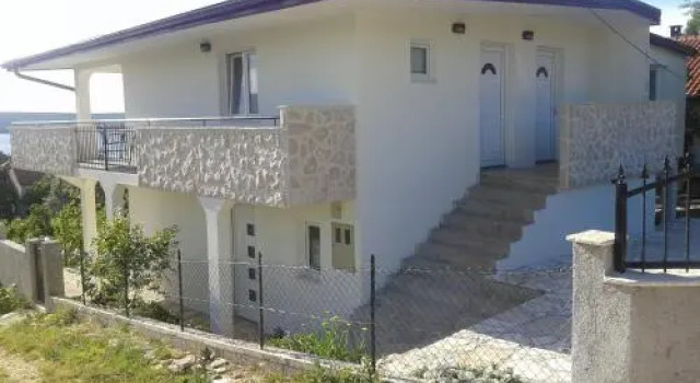 Apartments Stela, Забронировать Апартаменты/квартира Карин Горни 