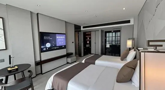 Suite Rezen Dong Hotel (Baoding Passenger Transport Center Yuhua Road Branch)