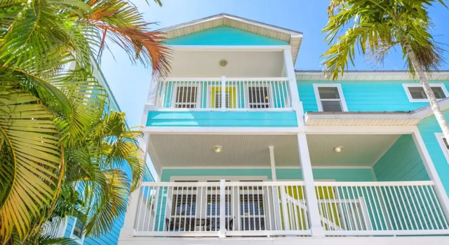 Blue Pineapple, Забронировать Отель Отели Sarasota Area с бассейном, Бассейн