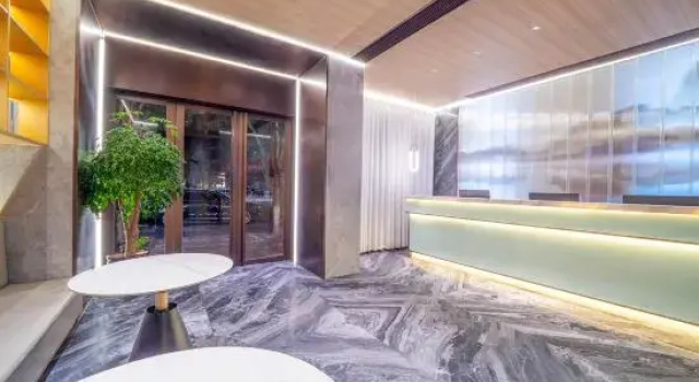Shoulvrujia Superior Yun Hotel (Tiantai Zhexi Old Street Jigong Former Residence)