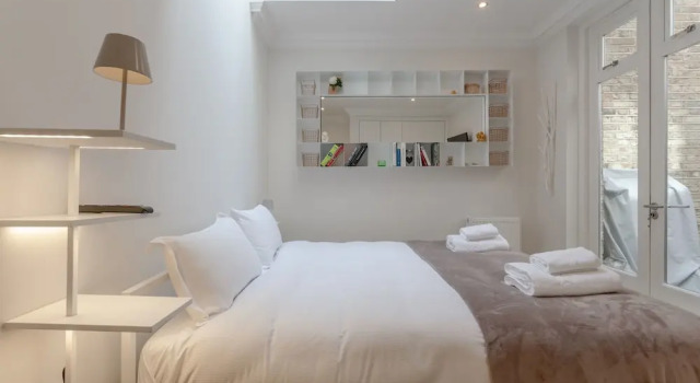 Modern 1 Bedroom Flat in Highbury, Забронировать Отель Отели Лондона 3 звезды, рядом с Арсенал, 3*