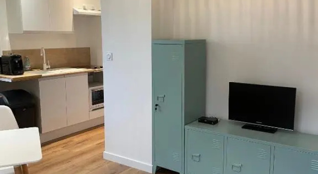 Lamballe plein centre, superbe appartement, Varaa Huoneisto Hotellit Côtes-d'Armor pysäköinnillä, Pysäköinti
