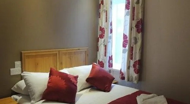 White House Hotel, Забронировать Отель Блэкпул Ланкашир, рядом с Blackpool North Train Station