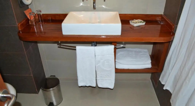 Трёхместный номер Superior Puerto Chico Hotel