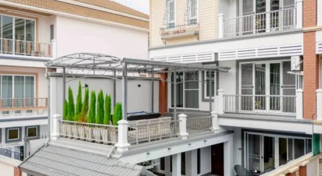 The Terrace Pratumnak 205