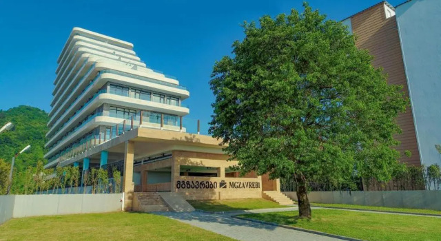 Aparthotel 20M from the Black Sea in Gonio, mgzavrebi IV, Book Apartment Gonio 