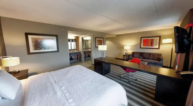 Люкс Hampton Inn Neptune