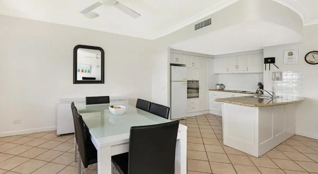 Апартаменты Luxury Coolum Seaside Apartments