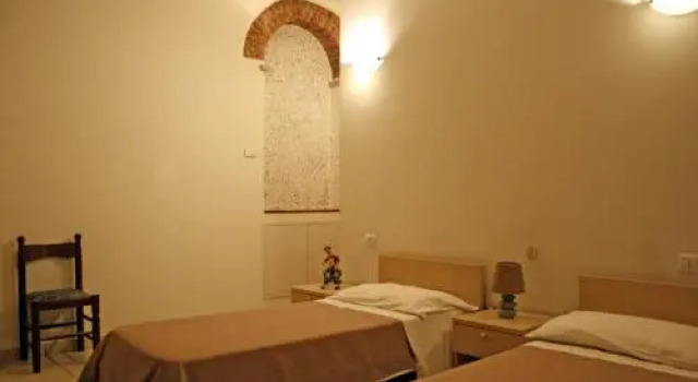 Ristorante alloggio da Serafino, Buchen Sie Hotel Gazzada Schianno Lombardei