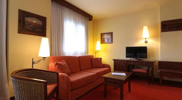 Трёхместный номер Superior RVHotels Tuca