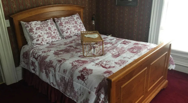 Номер Deluxe The Colonial Motel