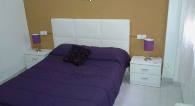 Hostal Neus, Забронировать Хостел Недорогие отели Castellon Province, недорого